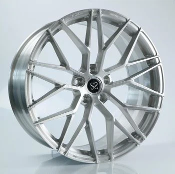 Iomáin Rothaí Cóimhiotail 20 orlach brúite Do BMW X5 F15 5x112